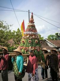 Tradisi Rasul Padukuhan Siraman II dan Siraman III Wonosari Gunu